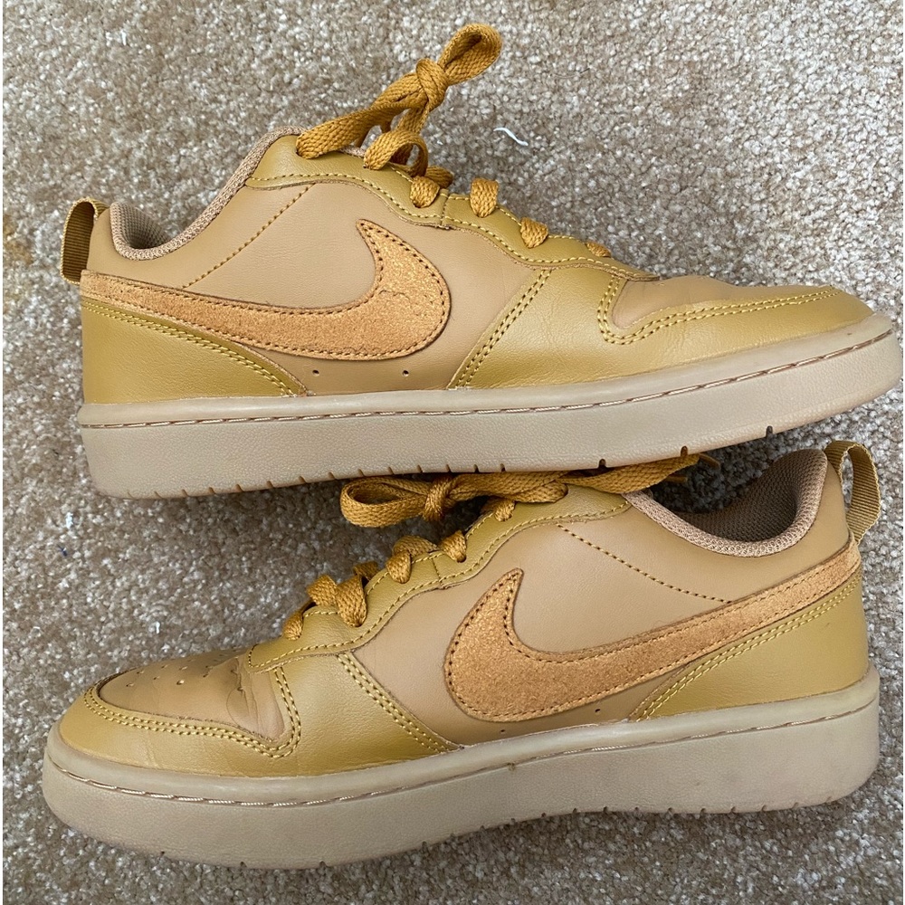 Size 6.5 Y (8-8.5 women’s)